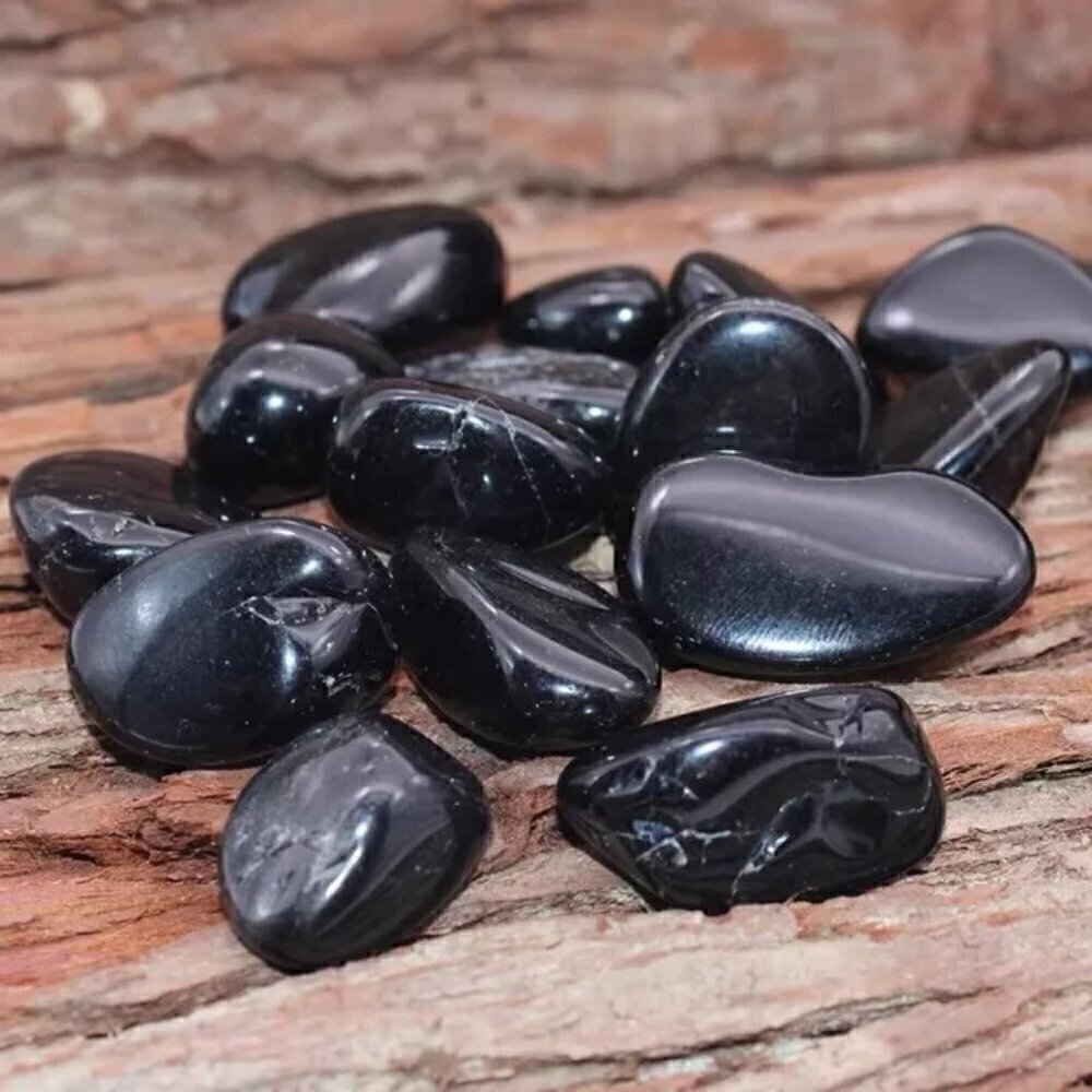 ๐2/$20๐ NIP - Black Obsidian Heart Shape Stone Pendant Necklace - Picture 4 of 8